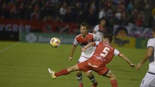 Argentinos va por el triunfo que lo devuelva a la cima