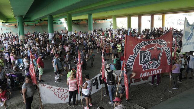 Los cortes serán en rechazo a las medidas de ajuste del gobierno de Javier Milei y en reclamo de asistencia alimentaria para comedores y merenderos comunitarios.