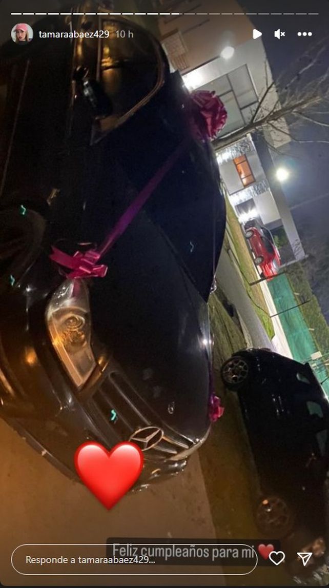 La historia de Instagram donde Tamara Báez mostró el auto importado que le regaló L-Gante desde la cárcel.