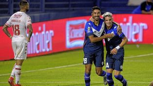 Unión volvió a tener la mira torcida y fisuras en defensa