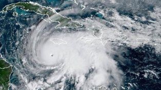 Jamaica espera la llegada del huracán más potente que sufrió en su historia