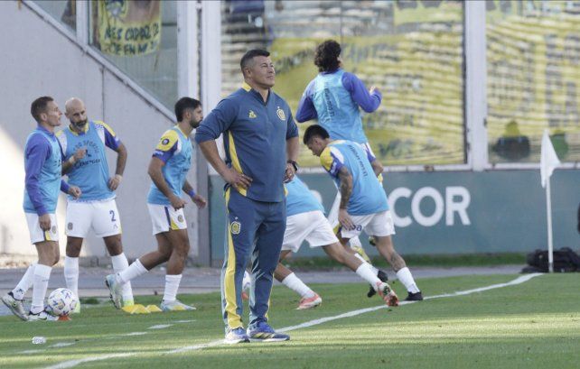 Jorge Almirón reconoció que Estudiantes superó a Central.