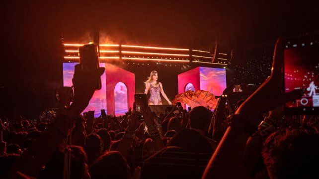 UNO vivió en primera persona la postergación del segundo espectáculo de The Eras Tour en el Monumental
