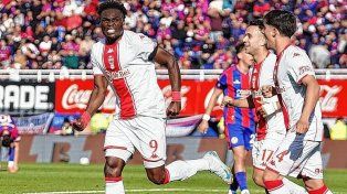 Huracán ganó el clásico ante San Lorenzo y volvió a festejar en el Nuevo Gasómetro después de 25 años