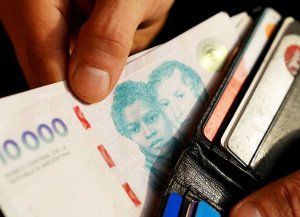 El Gobierno convocó al Consejo del Salario para definir el aumento del sueldo mínimo