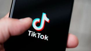 TikTok tendrá suscripciones similares a Twitch: insignias, chats, emojis y más