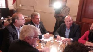 Paritarias: Se encuentran reunidos representantes de los trabajadores y de gobierno