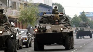 Comandos militares ocupan el sur de Chile y sigue el toque de queda