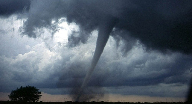 Un clásico tornado estadounidense, uno de los muchos cientos que se forman cada año en el país del Norte.