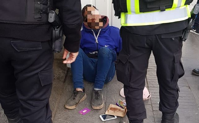 Detienen a un hombre que intentó robar una moto en el centro
