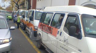 Estacionados sobre la bicisenda