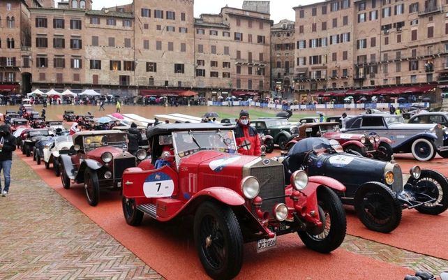 Rally Mille Miglia, la carrera de autos más bella del mundo