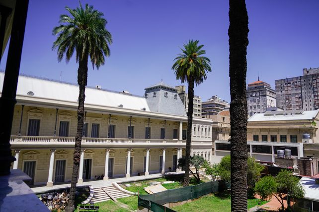 A nuevo. La Facultad de Derecho estrena su remodelación este 6 de agosto.
