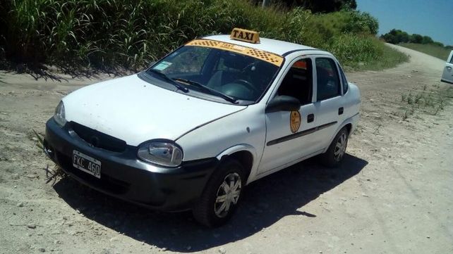 Tomó un taxi en Paraná, se hizo llevar hasta Crespo, atacó al chofer y le robó