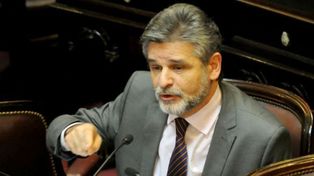 Argentina denuncia a petroleras que exploran Malvinas
