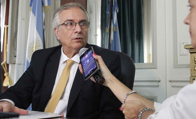 El funcionario tucumano Gustavo Vigliocco fue el encargado de confirmar los dos pacientes contagiados en dicha provincia.