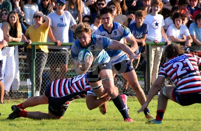 El clásico se juega en Sauce Viejo, por la definición del quinto puesto