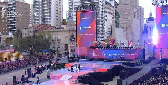 La ceremonia de apertura de los Juegos Suramericanos ya empezó en el Monumento a la Bandera