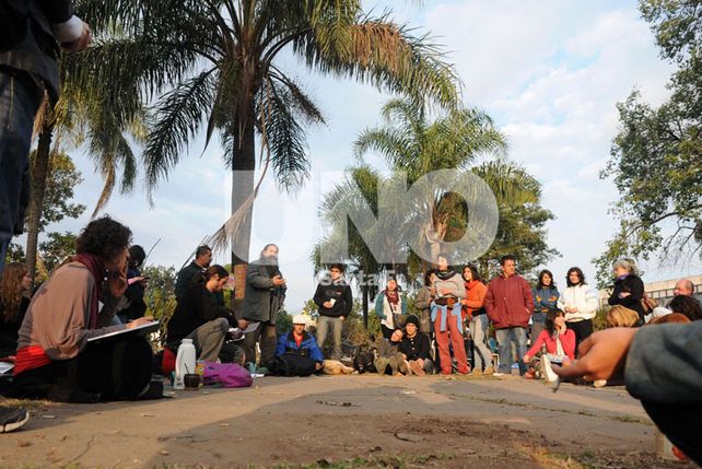 La asamblea ciudadana del Parque Alberdi rechazó la invitación al diálogo del intendente José Corral