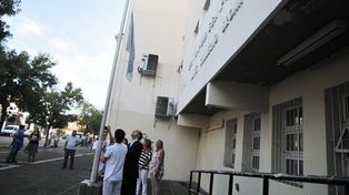 Alumnos del Almirante Brown pidieron mejoras edilicias y académicas