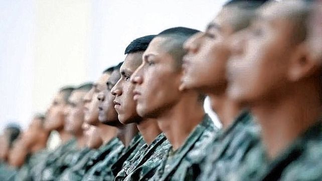El servicio militar obligatorio en el país se derogó en 1994 durante la Presidencia de Carlos Menem