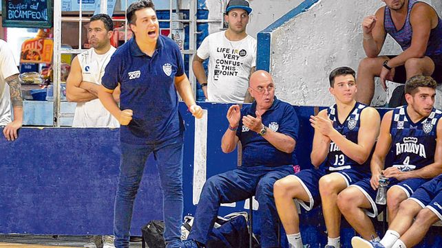 Atalaya debuta hoy en la temporada del basquet nacional