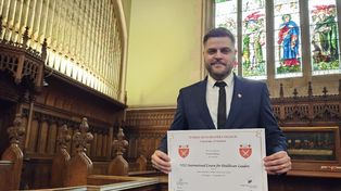 El Dr. Gonzalo Rodríguez recibió un importante título en la Universidad de Oxford
