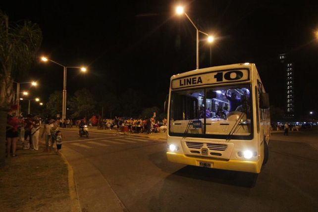 Carnavales: las agrupaciones barriales desataron la fiesta en Costanera Este
