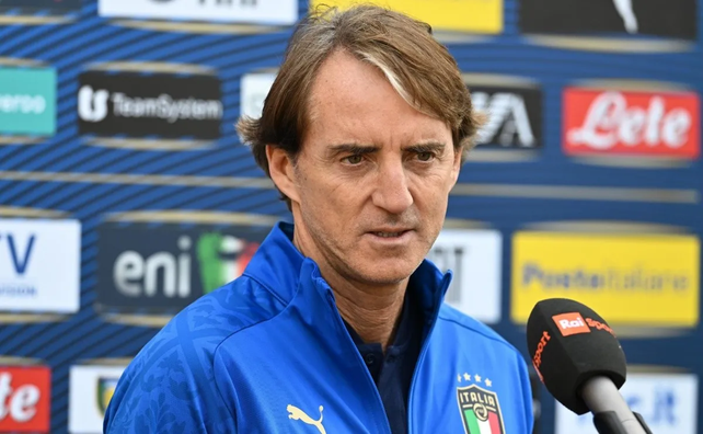 Mancini quiere seguir en Italia tras no clasificar al Mundial de Qatar