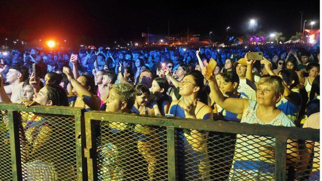 La Fiesta de la Playa tuvo un sábado exitoso y cierra este domingo