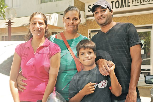 De compras y en familia  por la avenida 7 de Marzo