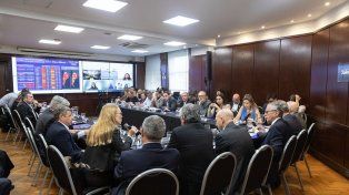 Santa Fe le reclama a Nación por vacunas antigripales y el recorte drástico en medicamentos esenciales