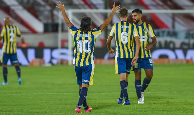 Pocos días después de Unión, el 10 canalla fue la figura excluyente en el partido frente a Huracán, con gol y asistencia a Veliz.