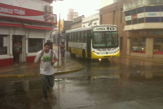 Luego de varios días con altas temperaturas, llegó la lluvia