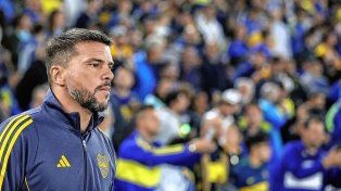 Mariano Herrón, DT interino de Boca, meterá mano en el equipo titular para enfrentar a Independiente.