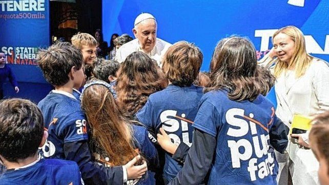 El Papa Francisco y la anécdota del perrito para hablar de natalidad