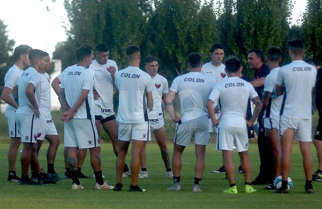 Osella podría recuperar un jugador importante para visitar a Defensa