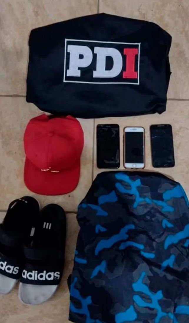Parte de las ropas secuestradas.
