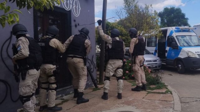 Las plantas de marihuana fueron halladas en dos operativos realizados por la Prefectura Naval en Empalme Villa Constitución y en Arroyo Seco.