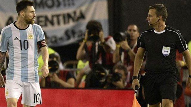 A prender velas: Messi se defenderá de la sanción por videoconferencia