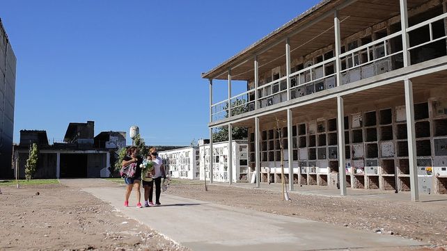 La galería de la sección 136º más abierta. Ese sector quedó habilitado para trasladar nichos de otros edificios.
