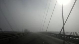 El puente Zárate-Brazo Largo está cortado al tránsito por niebla