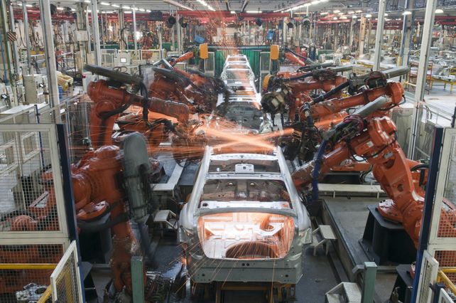 Estancada. La industria automotriz trabaja a menos del 50%.