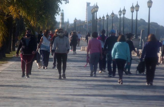 La provincia analiza restringir actividades desde las 19.30 en el Gran Santa Fe