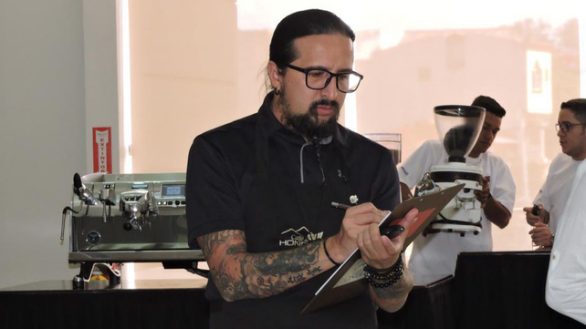 Además de experto en café y director del torneo que se llevará adelante en Rosario