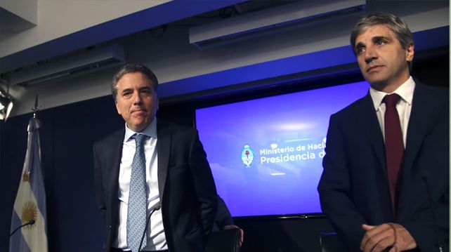 Dujovne admitió que el dólar afectará el crecimiento y los precios