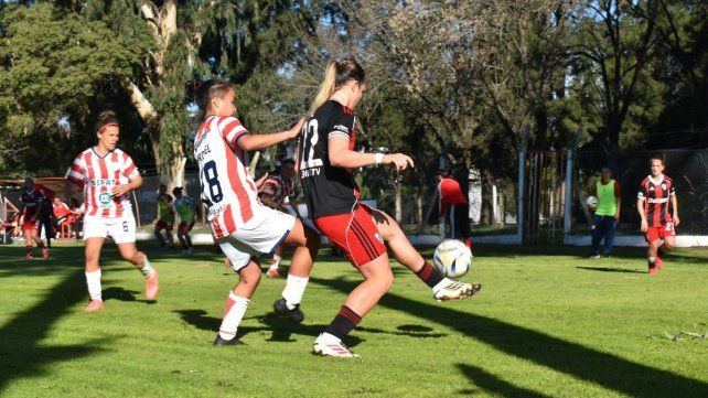 Unión perdió ante River y dejó atrás su racha positiva en el Clausura femenino