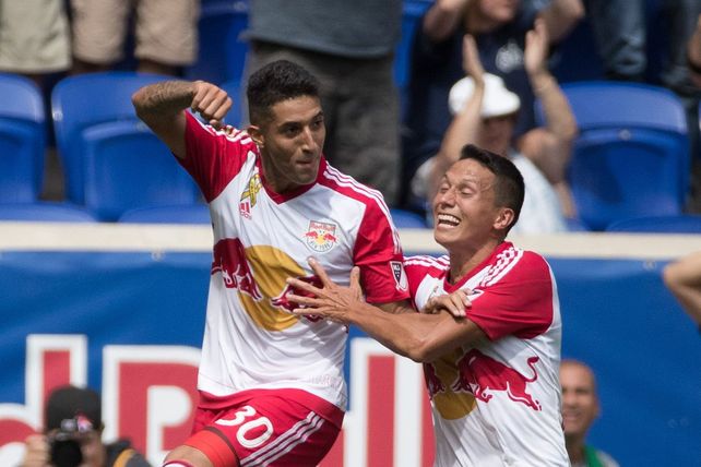 Verón, el delantero que seduce a Domínguez