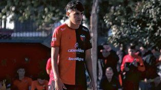 Semana soñada para el pibe Córdoba: debut en Colón y gol en el clásico de inferiores