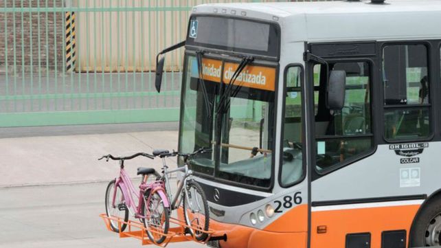 Hoy se hace la prueba piloto de los ómnibus con portabicicletas.